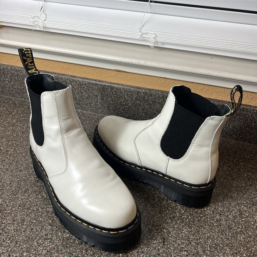 Dr. Martens 2976 Quad Womens 10 White Leather Chelsea Platform Boots Men 9 EU 42